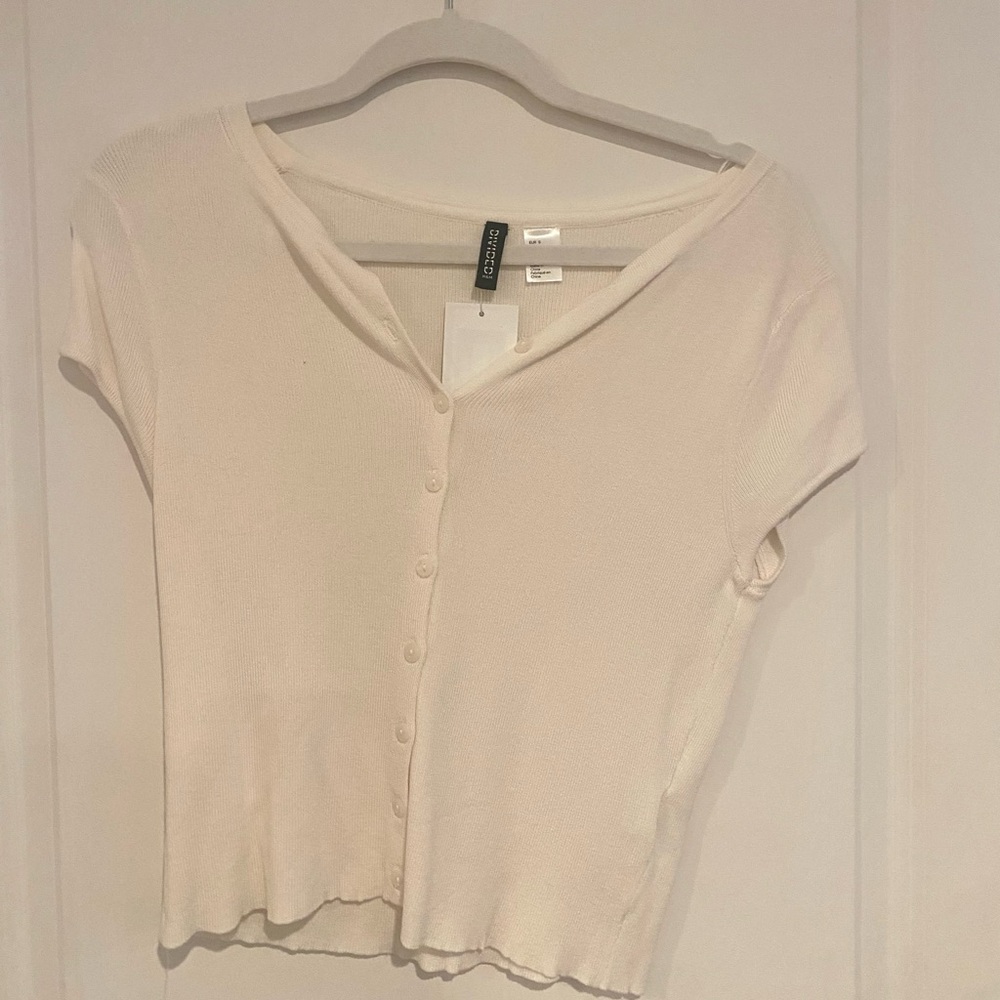 Short Sleeve White Knit Top